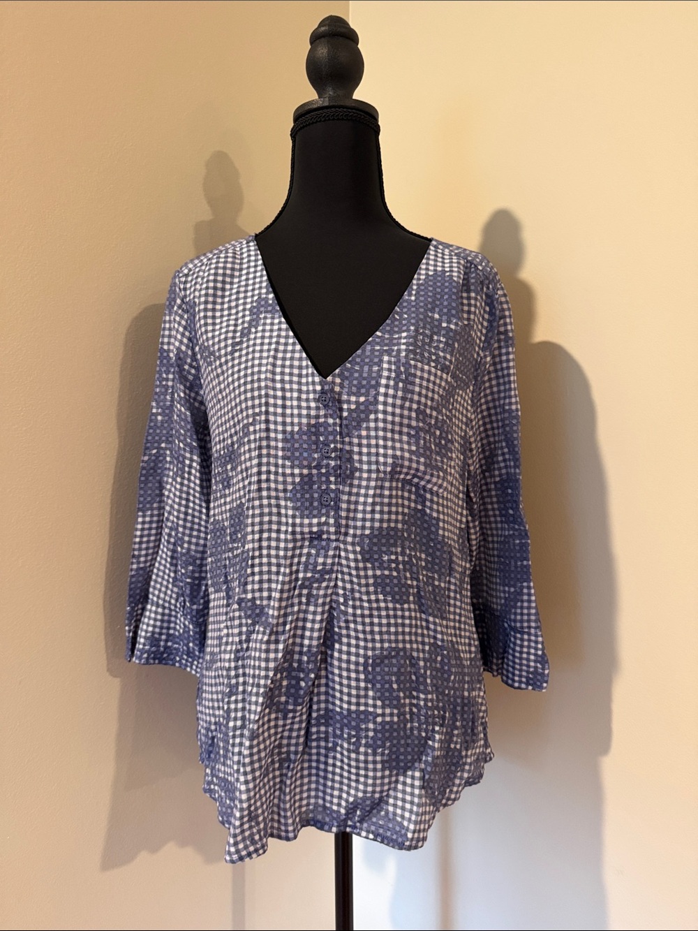 Fred David Blue Gingham Floral V-Neck Button Blouse